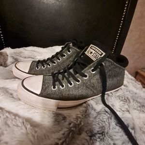 Converse size 8.5 womens